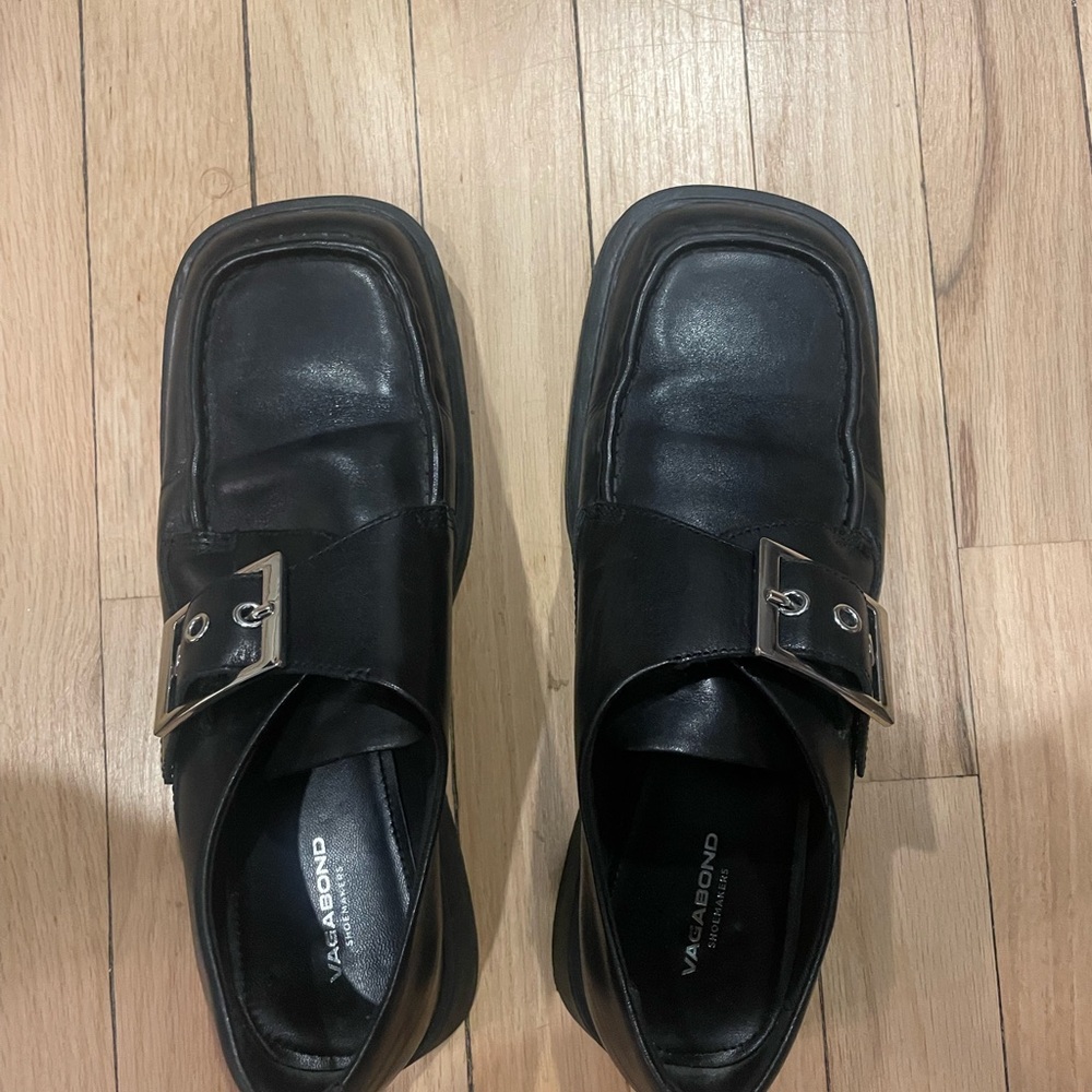 Vagabond Black Leather Buckle Loafers